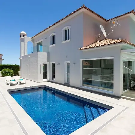 Pinalito - Con Piscina Privada Feriehus